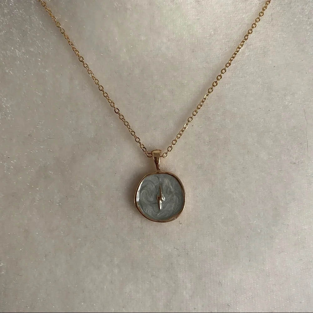 Lightning Necklace - Picture 7 of 9